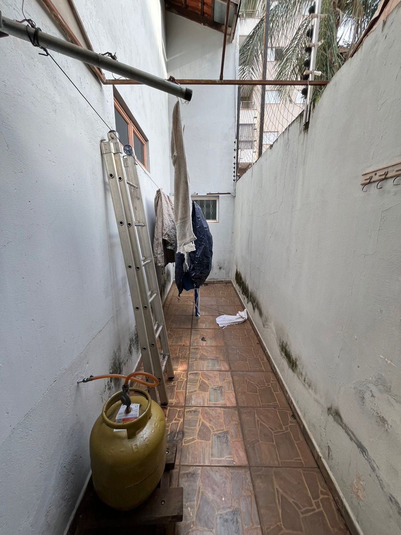 Casa à venda com 3 quartos, sendo 1 suíte,  em Jardim Primaveril, Três Lagoas, MS