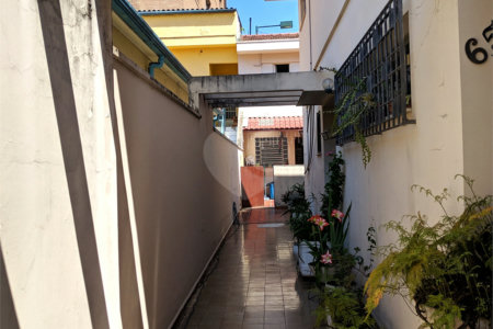 Sobrado à venda com 5 quartos, sendo 1 suíte,  em Vila Nova Conceição, São Paulo, SP
