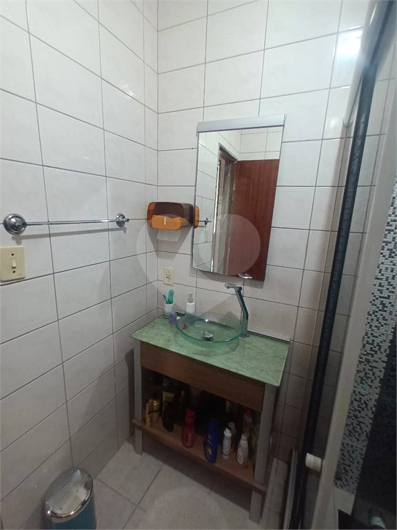 Casa à venda com 2 quartos, sendo 1 suíte, no condomínio Parque Central, Rio de Janeiro - RJ