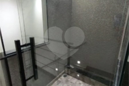 Sobrado à venda com 3 quartos, sendo 1 suíte, em Vila Marina, São Paulo, SP