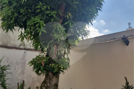 Casa à venda com 4 quartos, sendo 3 suítes,  no condomínio Chácara das Rosas, São Paulo - SP