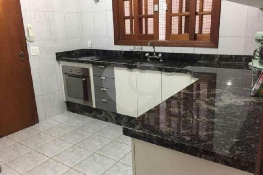 Sobrado à venda com 3 quartos, sendo 1 suíte, em Tremembé, São Paulo, SP