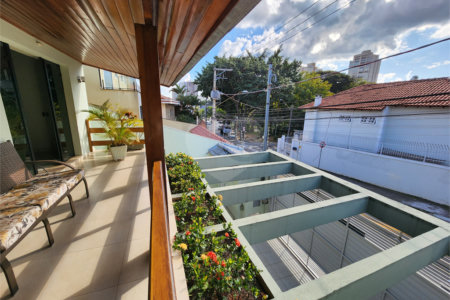 Casa à venda com 4 quartos, sendo 3 suítes,  em Vila Rosália, Guarulhos, SP