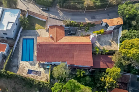 Casa à venda ou para alugar com 5 quartos, sendo 3 suítes, em Chácara Pavoeiro, Cotia, SP