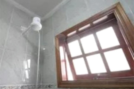 Sobrado à venda com 3 quartos, sendo 1 suíte, em Lar São Paulo, São Paulo, SP