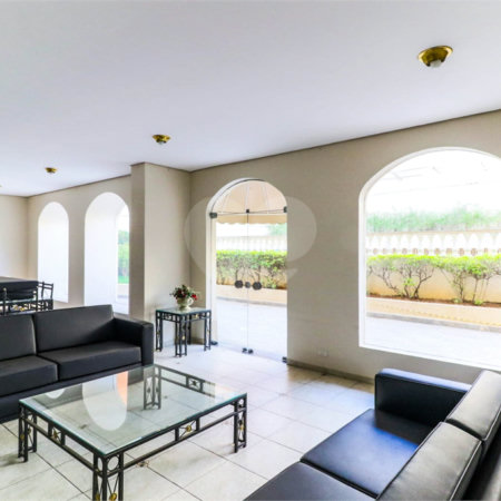 Apartamento à venda com 3 quartos, sendo 1 suíte, em Santo Amaro, São Paulo, SP