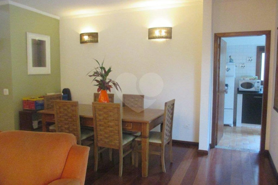 Duplex à venda com 2 quartos, sendo 1 suíte,  em Parque Enseada, Guarujá, SP