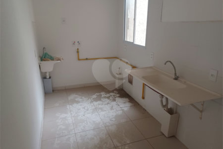 Apartamento à venda com 2 quartos em Santa Cruz, Rio de Janeiro, RJ