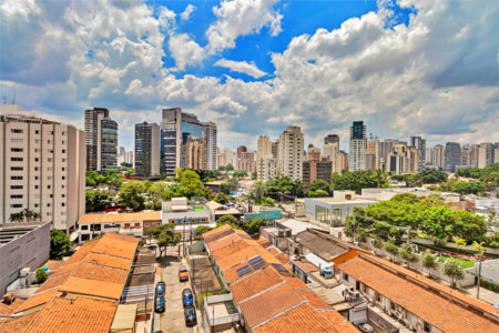 Apartamento à venda com 3 quartos, sendo 1 suíte, em Vila Olímpia, São Paulo, SP