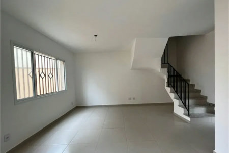 Casa Nova à Venda próximo ao Jardim Bonfiglioli