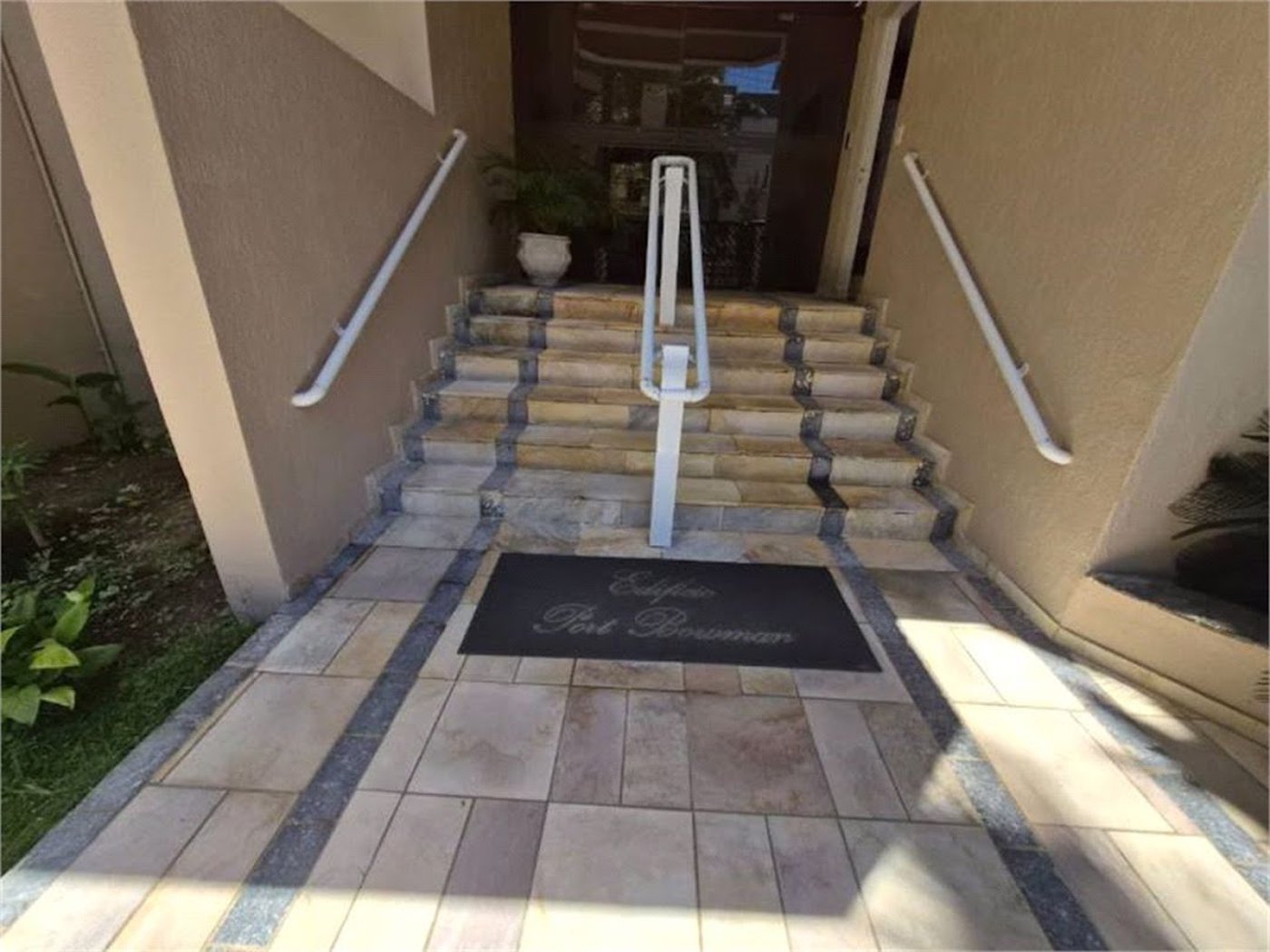 Apartamento Residencial à venda, Loteamento João Batista Julião, Guarujá - AP1261.