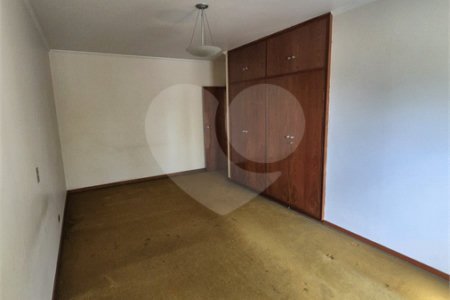 Casa à venda com 4 quartos, sendo 1 suíte, no Centro, Mogi das Cruzes, SP