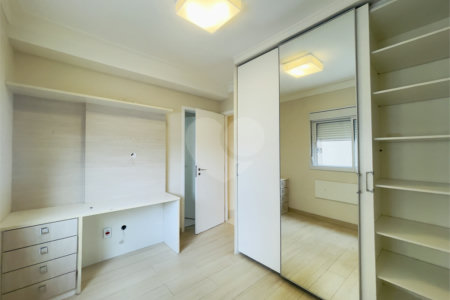 Apartamento à venda com 3 quartos, sendo 4 suítes,  no Centro, São Bernardo do Campo, SP