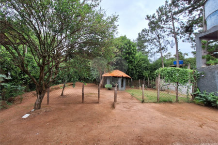 Casa à venda com 3 suítes no condomínio Chácaras do Lago, Vinhedo - SP