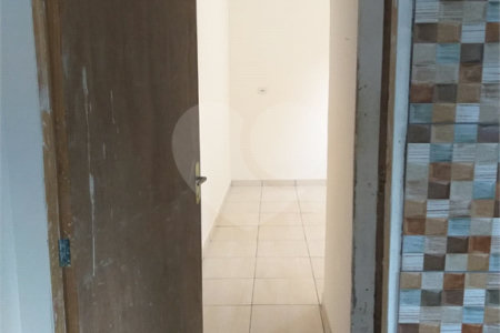 Casa à venda com 2 quartos, sendo 1 suíte,  em Vila Eugênia, Mogi das Cruzes, SP