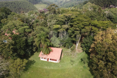 Chácara à venda com 5 quartos em Volta Grande (são João Novo), São Roque, SP