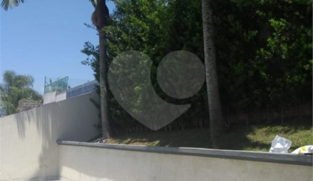 Casa à venda com 3 quartos, sendo 2 suítes,  no condomínio Vale do Sol, Bom Jesus dos Perdões - SP