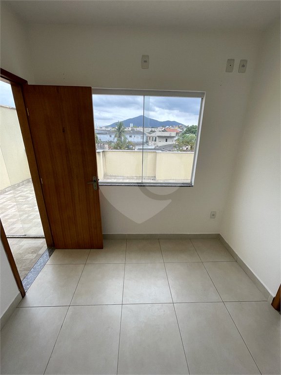 Casa à venda com 3 suítes no condomínio Vítor Alves 2400, Rio de Janeiro - RJ