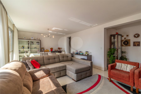 Apartamento à venda com 4 quartos, sendo 1 suíte, em Jardim Marajoara, São Paulo, SP