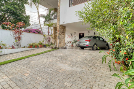 Casa de Vila à venda com 4 quartos, sendo 2 suítes, em Granja Julieta, São Paulo, SP
