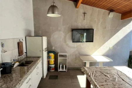 Casa à venda com 4 quartos, sendo 1 suíte, em Água Fria, São Paulo, SP