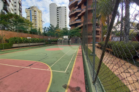 Apartamento à venda com 4 quartos, sendo 3 suítes, em Vila Andrade, São Paulo, SP