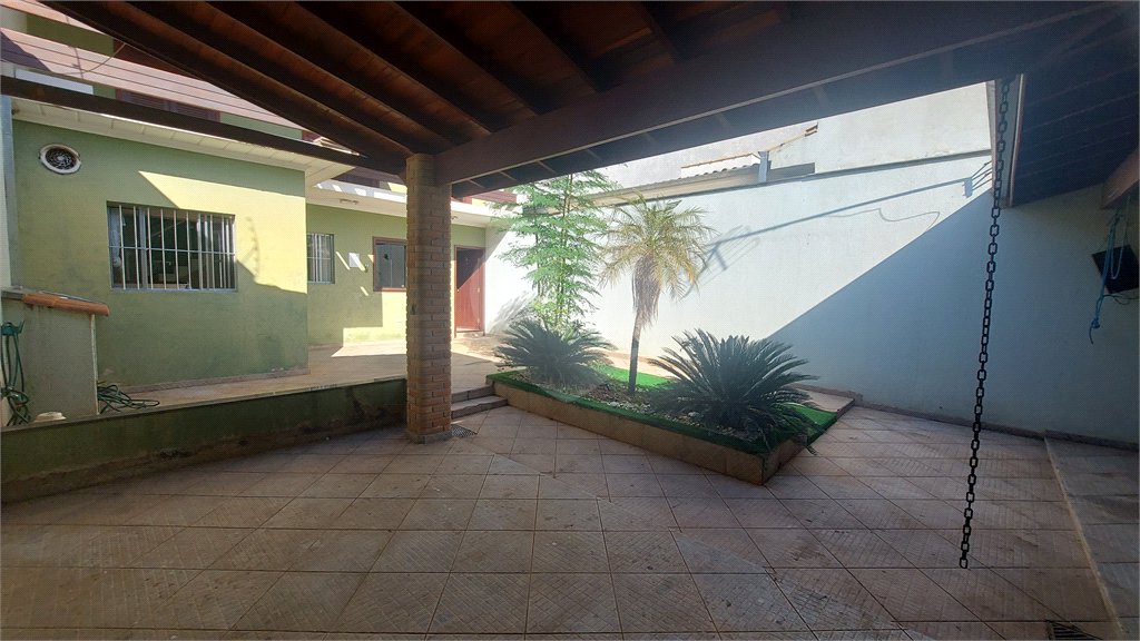 Sobrado à venda com 3 quartos, sendo 1 suíte, em Wanel Ville, Sorocaba, SP