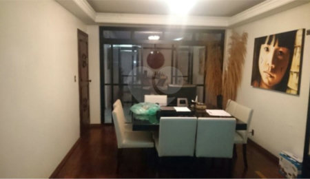 Sobrado à venda com 5 quartos, sendo 2 suítes, em Brooklin Paulista, São Paulo, SP