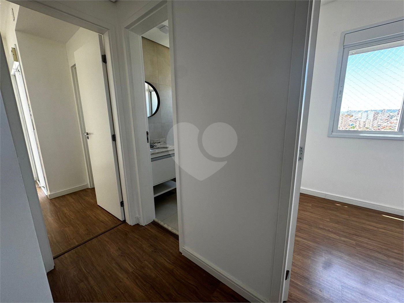 Apartamento à venda ou para alugar com 3 quartos, sendo 1 suíte,  em Vila Trujillo, Sorocaba, SP