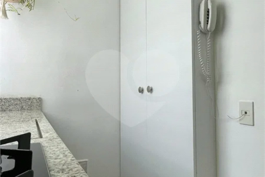 Apartamento a Venda com 2 Dormitórios Jaraguá / SP