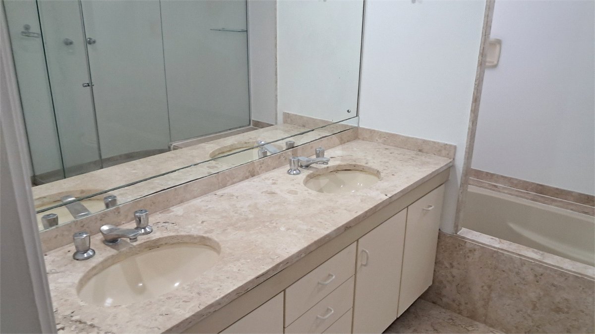 Apartamento para alugar com 4 suítes em Alto da Boa Vista, São Paulo, SP