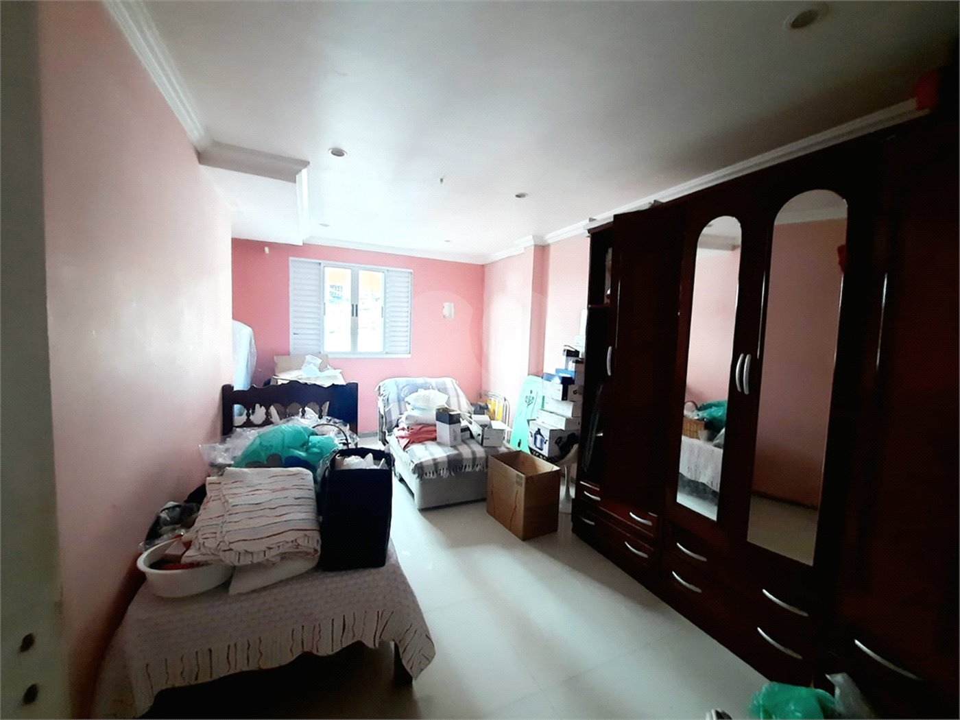 Sobrado à venda com 3 quartos, sendo 1 suíte, em Horto, São Paulo, SP