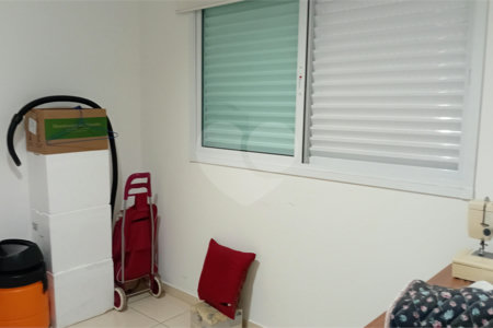 Sobrado à venda com 4 quartos, sendo 2 suítes,  em Vila Gilda, Santo André, SP