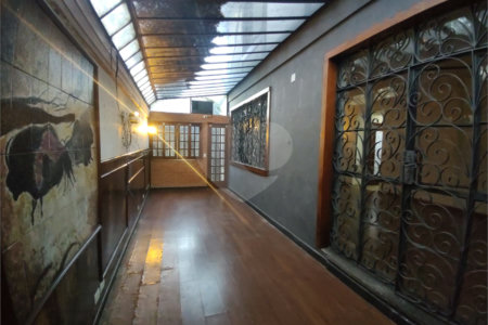Sobrado à venda com 5 quartos, sendo 3 suítes, em Cidade Monções, São Paulo, SP
