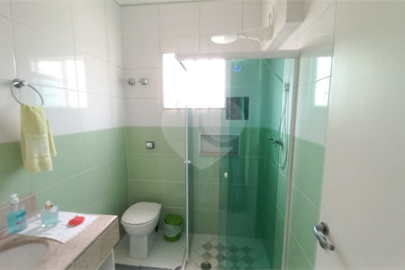 Sobrado à venda com 3 quartos, sendo 1 suíte, em Vila Gomes, São Paulo, SP