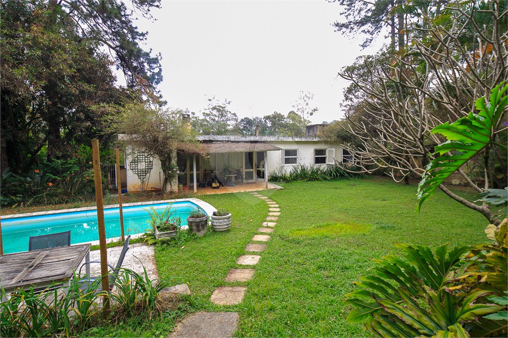Casa à venda com 4 quartos, sendo 2 suítes, em Jardim Marajoara, São Paulo, SP
