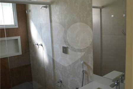 Casa para alugar com 4 quartos, sendo 2 suítes, no condomínio Mont Serrat, Salto - SP
