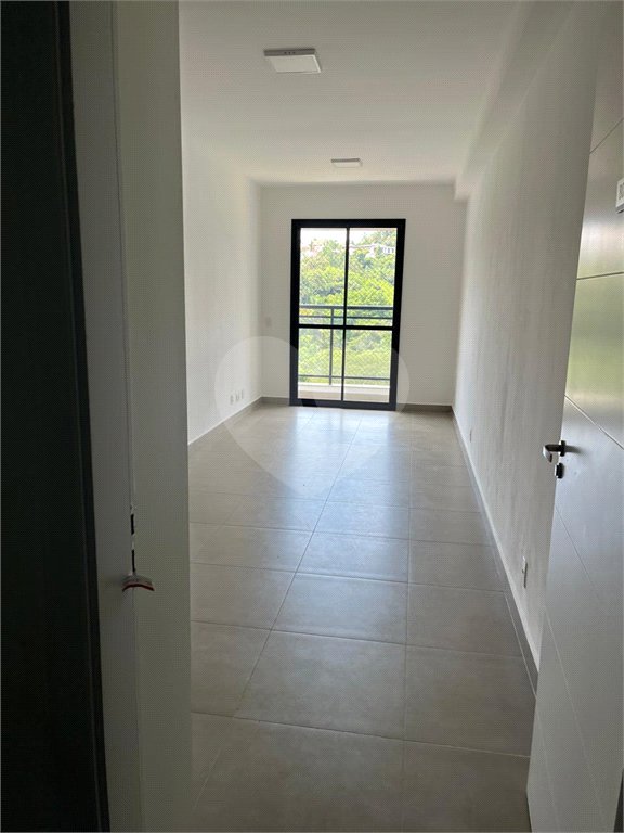 Apartamento à venda com 1 suíte em Vila Thais, Atibaia, SP