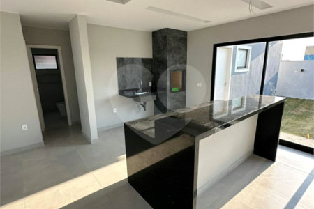 Casa à venda com 3 quartos, sendo 1 suíte, em Nova São Pedro, São Pedro da Aldeia, RJ
