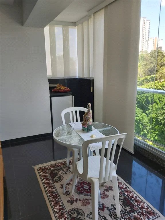 Apartamento à venda com 3 quartos, sendo 2 suítes, em Vila Andrade, São Paulo, SP