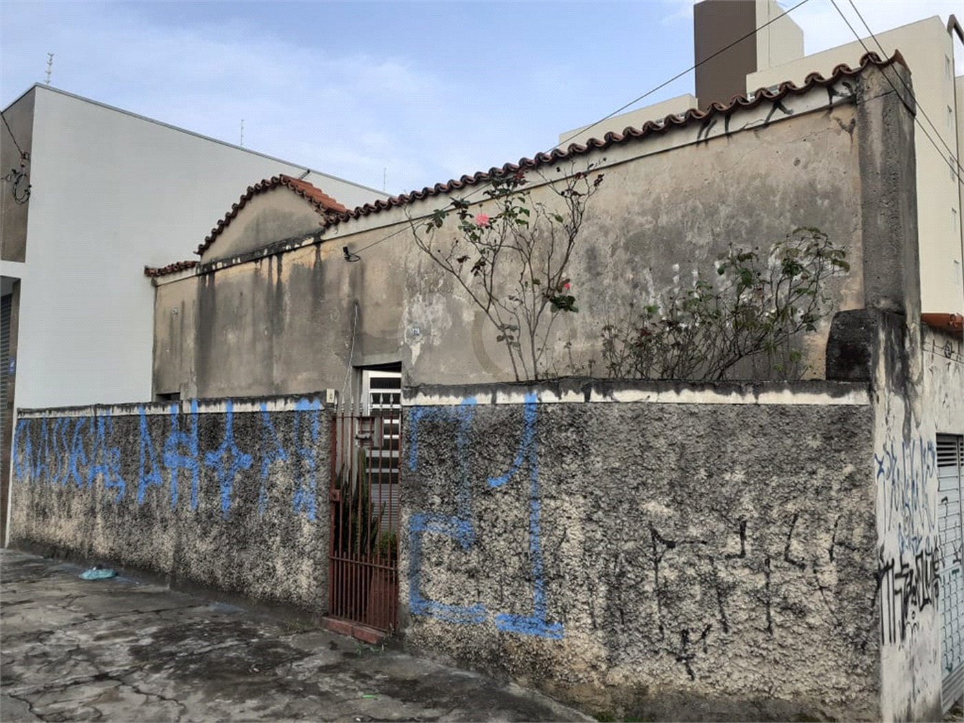 Sobrado à venda com 2 quartos em Vila Mazzei, São Paulo, SP