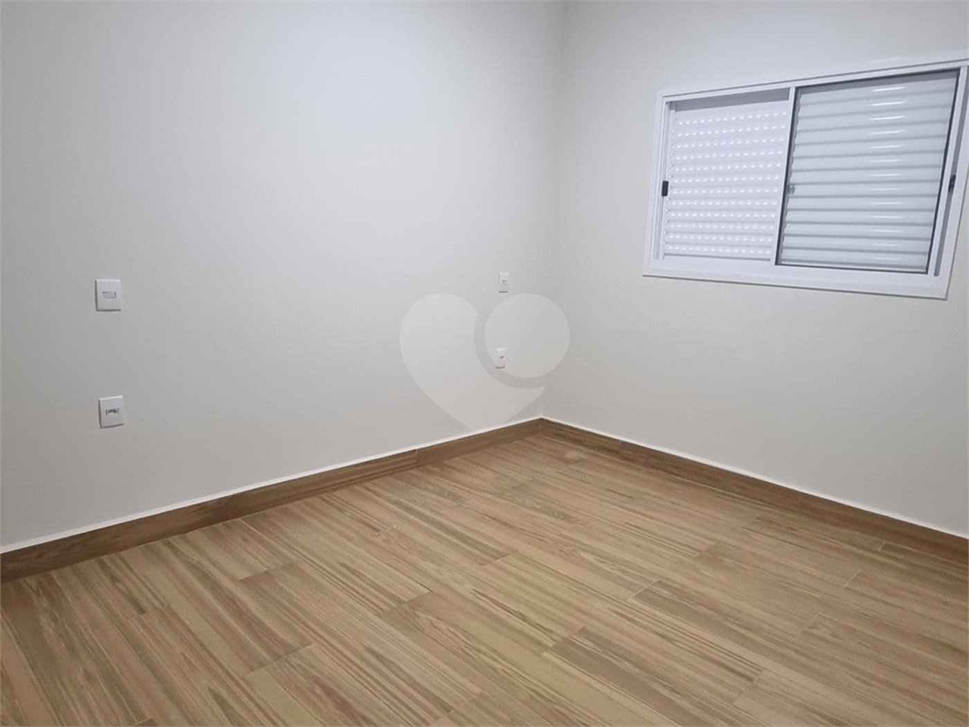 Casa à venda com 3 quartos, sendo 1 suíte, em Campos Ville, Araraquara, SP