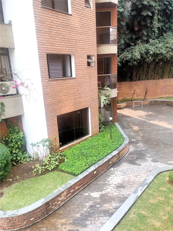 Apartamento à venda com 3 quartos, sendo 1 suíte, em Real Parque, São Paulo, SP