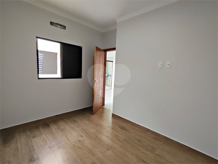 Casa à venda com 3 quartos, sendo 1 suíte, no condomínio Lago dos Ipês, Itapetininga - SP