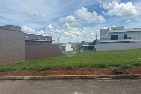 Terreno à venda em Loteamento Residencial Golden Ville, Itapetininga, SP