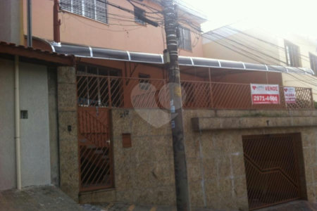 Sobrado à venda com 3 quartos, sendo 1 suíte, em Chora Menino, São Paulo, SP