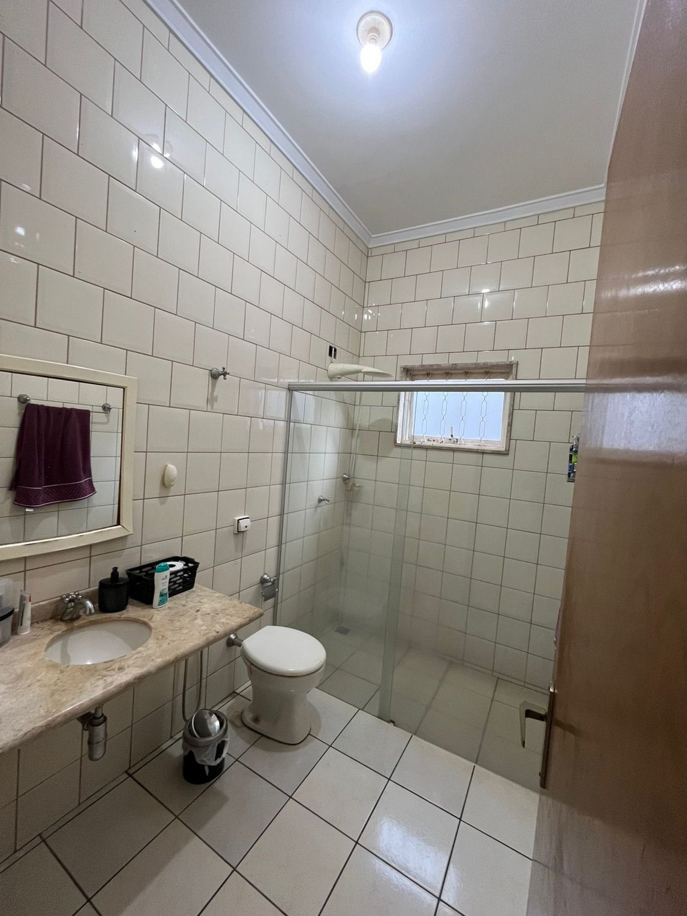 Casa à venda com 3 quartos, sendo 1 suíte,  em Jardim Primaveril, Três Lagoas, MS
