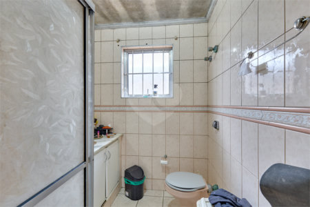 Casa à venda com 4 quartos, sendo 2 suítes, em Santo Amaro, São Paulo, SP