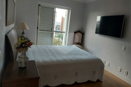Apartamento à venda com 3 quartos, sendo 2 suítes,  em Cidade São Francisco, São Paulo, SP