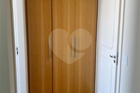 Apartamento à venda com 3 suítes em Vila Suzana, São Paulo, SP